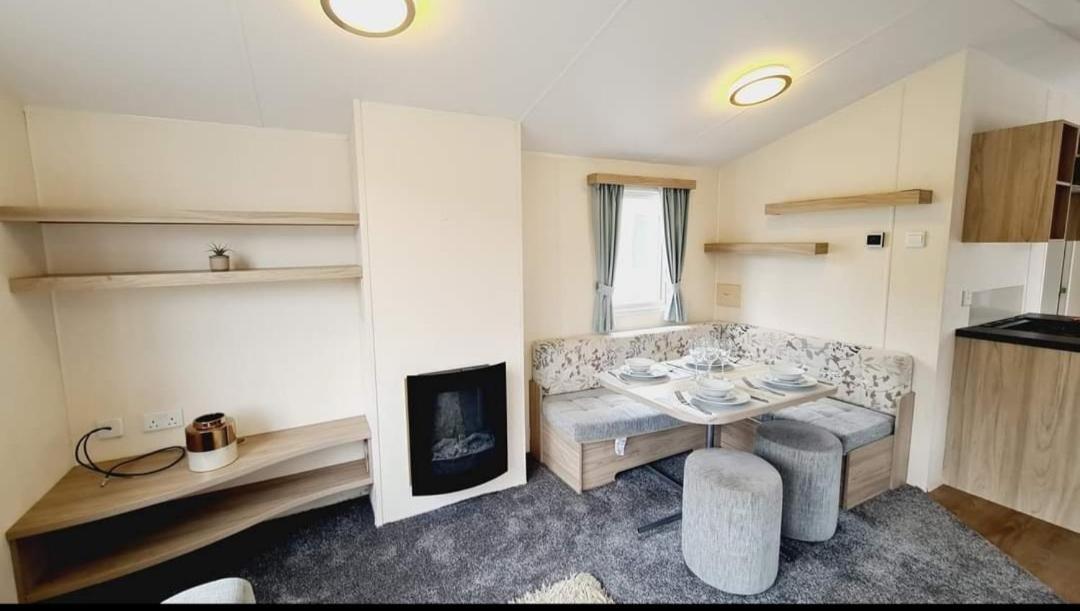 Tunstall View Caravan Holidays At Sand Le Mere Екстериор снимка