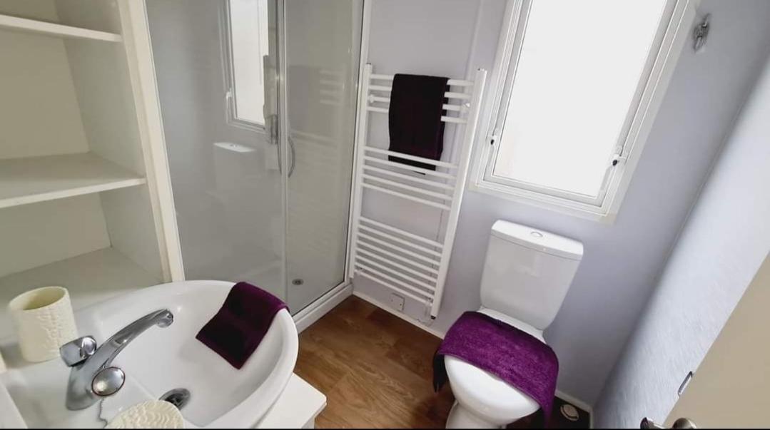 Tunstall View Caravan Holidays At Sand Le Mere Екстериор снимка