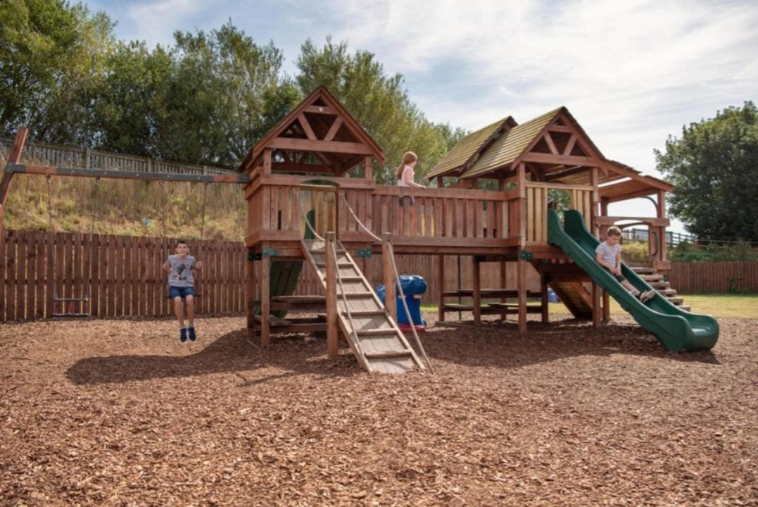 Tunstall View Caravan Holidays At Sand Le Mere Екстериор снимка