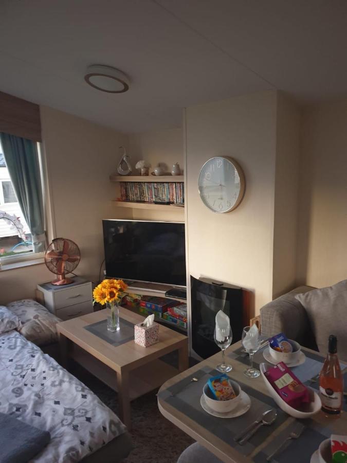 Tunstall View Caravan Holidays At Sand Le Mere Екстериор снимка